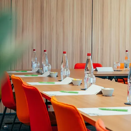 - Bordeaux-merignac By Ihg Hotel 4*